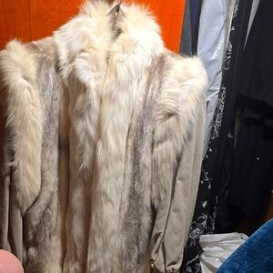 Vintage Luxurious Real Fur Coat With Zip Off Sleeves
